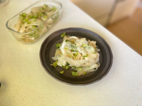 味付けはめんつゆのみ♡大根とツナのひらひら煮物